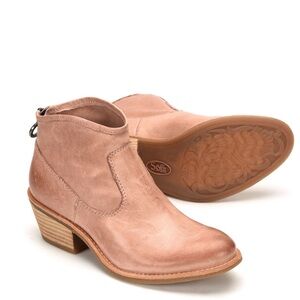 NEW Sofft Blush Pink Leather Ankle Booties